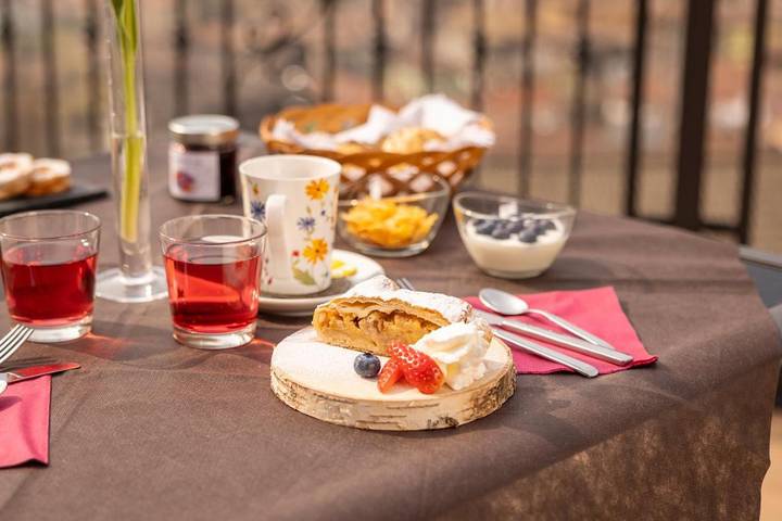 Hôtel pour 2 personnes, avec piscine ainsi que jacuzzi et jardin à San Lorenzo in Banale - 4