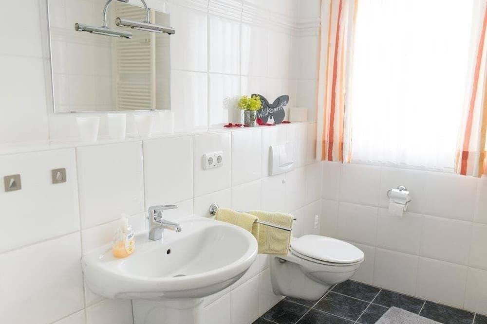 Ganze Wohnung, Gemütliches Appartement mit voll ausgestatteter Küche in Neualbenreuth, Ostbayern