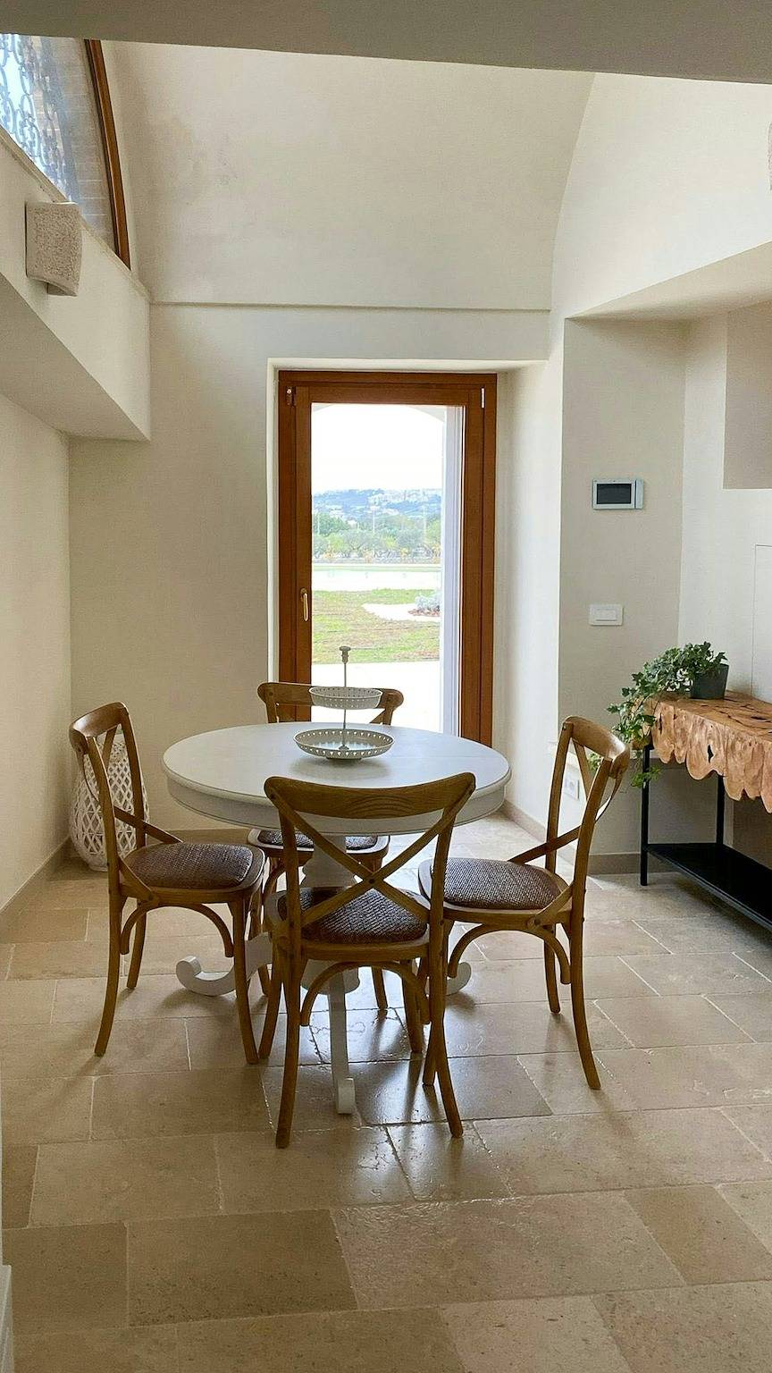 Trullo con piscina nella campagna pugliese in Noci, Provincia di Bari