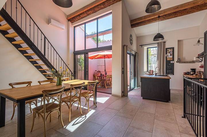 Location de vacances pour 4 personnes, avec terrasse à Conilhac-Corbières