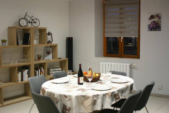 Location de vacances pour 6 personnes, avec jardin ainsi que vue sur le lac et vue à Mercurey - 2