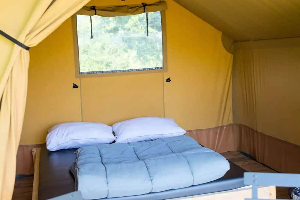 Boomgaard Campground (Vodatent) in Maaseik, Limburg (Belgien)