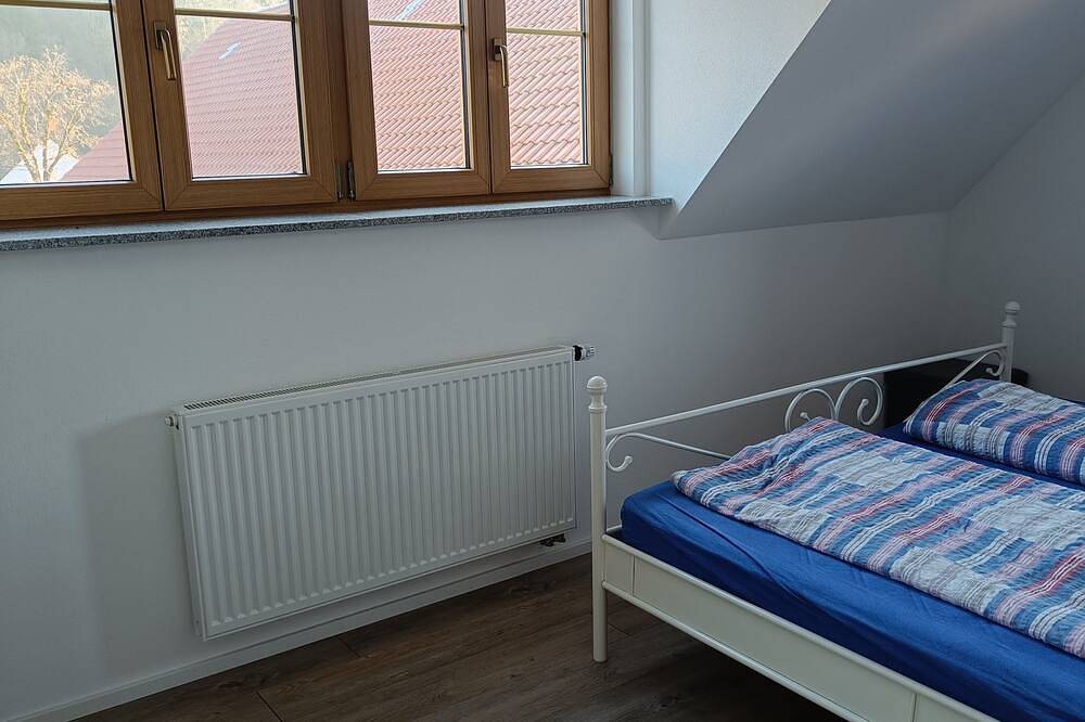 Hofgut Bentele - 3-Zimmer-Ferienwohnung Bentele, Dusche/Wc, 62 qm, Dg in Deggenhausertal, Region Bodensee-Oberschwaben