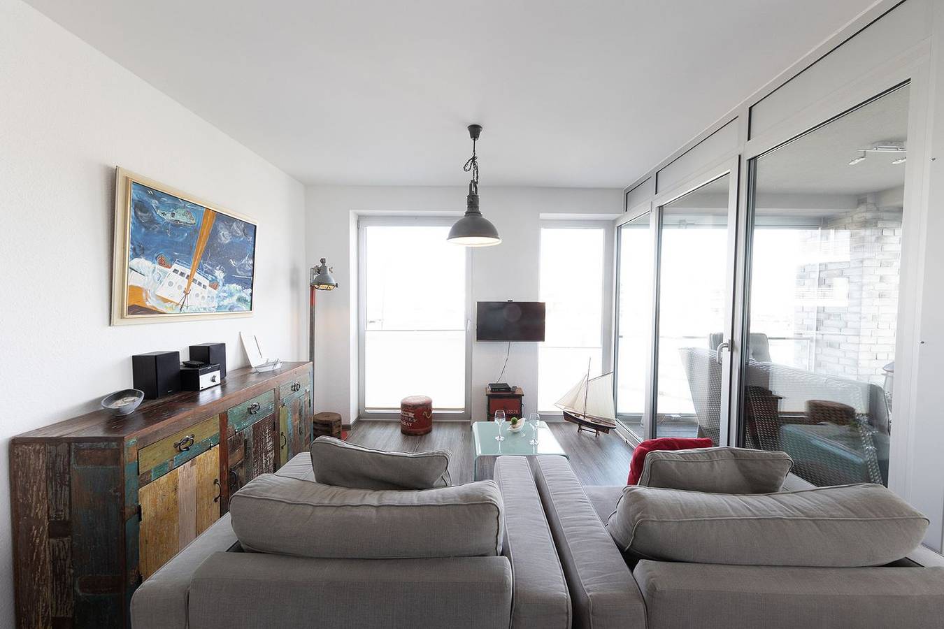 Ganze Wohnung, Ferienwohnung Hafenblick. Elegant und modern, in Bremerhaven-Mitte, Bremerhaven
