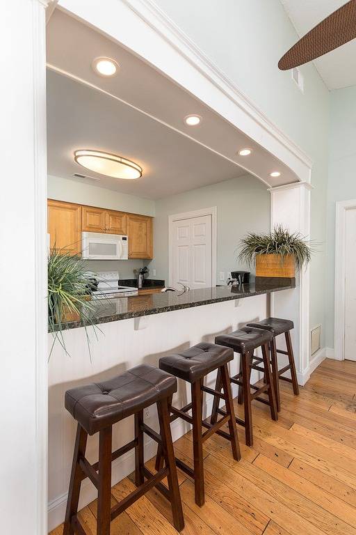 Vacation rental for 6 people, with balcony and pool in Wild Dunes