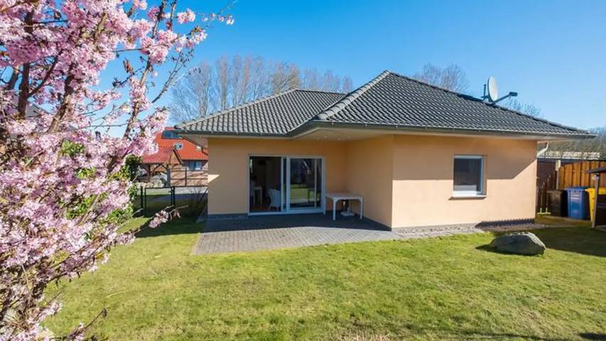 Ferienhaus für 5 Personen, mit Terrasse und Garten