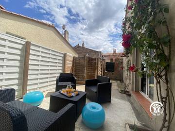 Gîte pour 4 personnes, avec terrasse à Passa