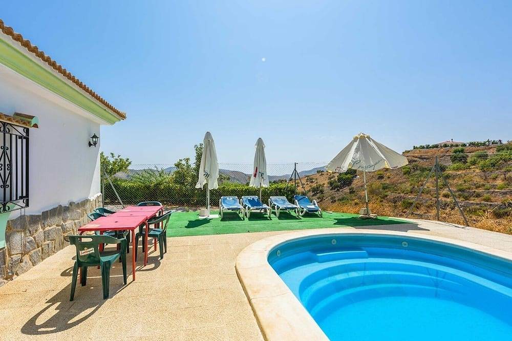 Casa Los Pérez Sedella by Ruralidays in Sedella, Málaga Province