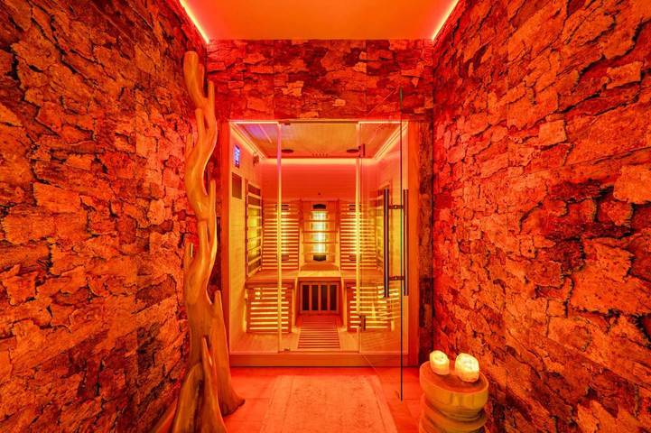 Ferienwohnung für 8 Personen, mit Sauna und Ausblick sowie Garten in Bensheim