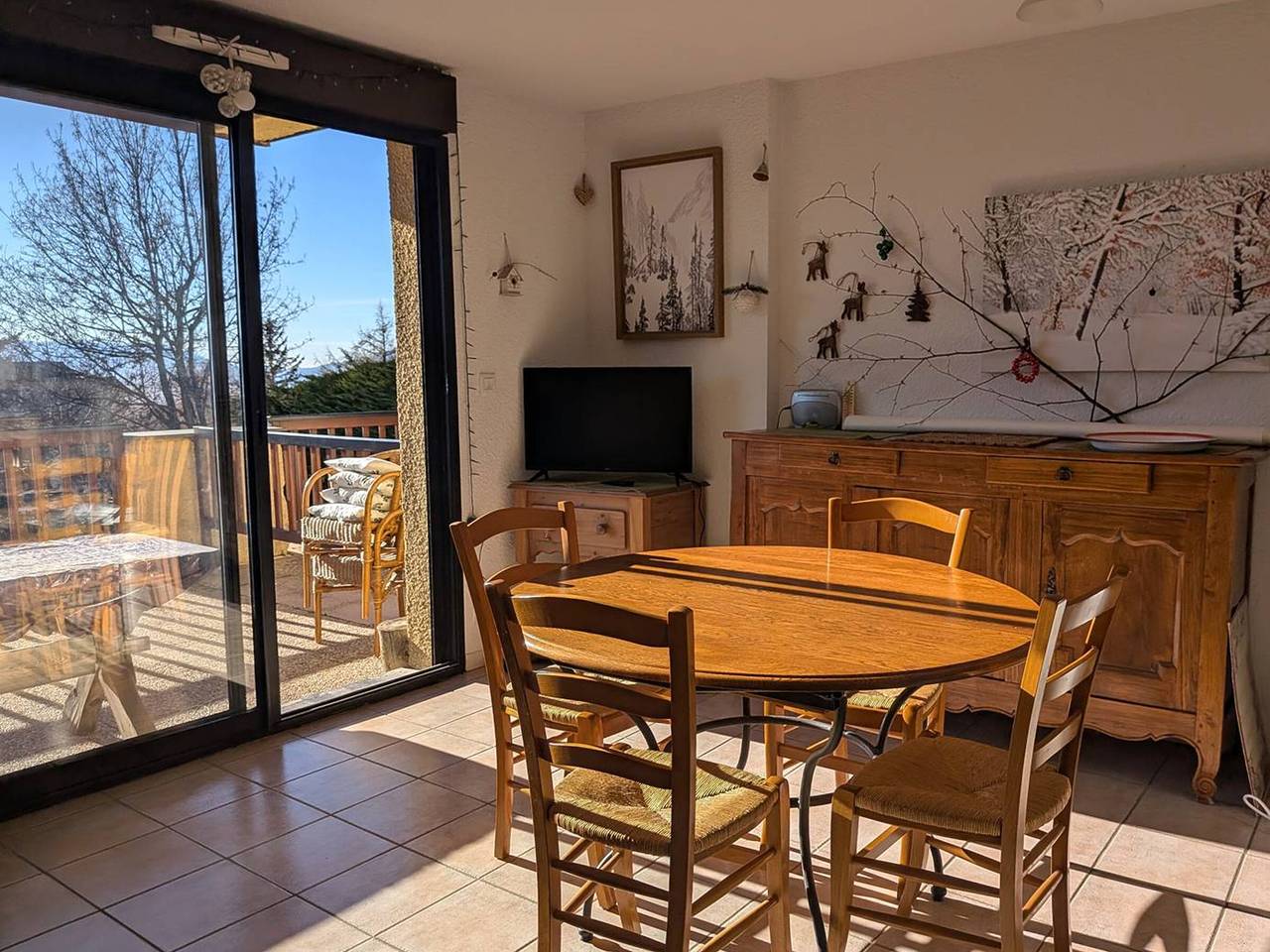 Entire apartment, Spacious 2-room with parking - Font-Romeu Center in Font-Romeu-Odeillo-Via, Prades region