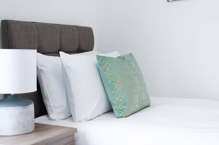 4-Bed Swansea City Home | Walk to Centre | Ideal for Groups in Swansea, Swansea und Umgebung