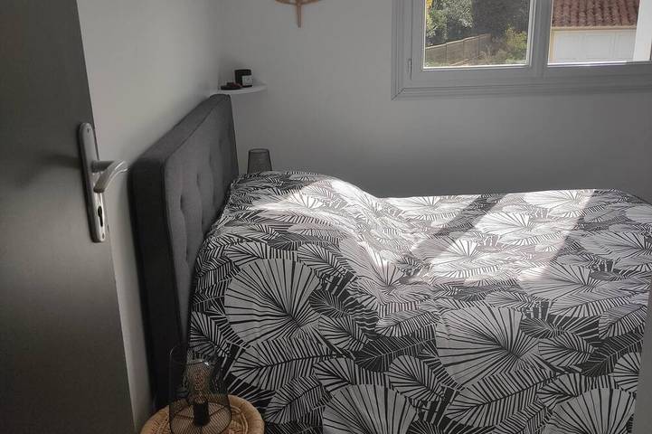 Gîte pour 4 personnes, avec jardin et terrasse, animaux acceptés dans Plage du Veillon - 3