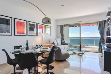 Gîte pour 4 personnes, avec vue et terrasse dans Cannes La Bocca