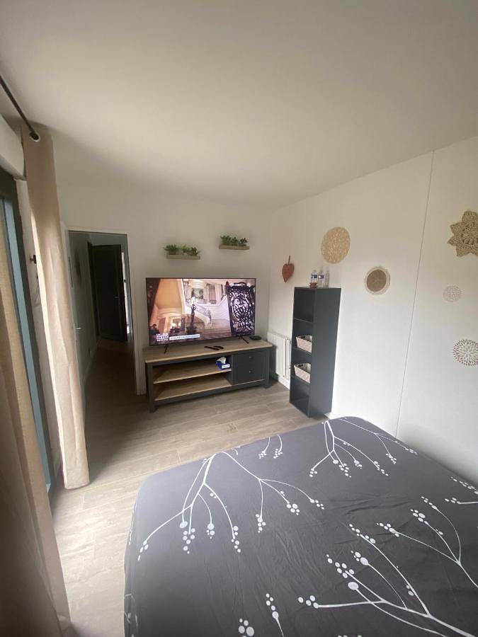 Location de vacances pour 2 personnes, avec vue et jardin à Ploumilliau - 4