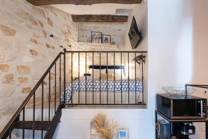 Gîte pour 2 personnes, avec vue, animaux acceptés dans Office De Tourisme D Uzes - 4