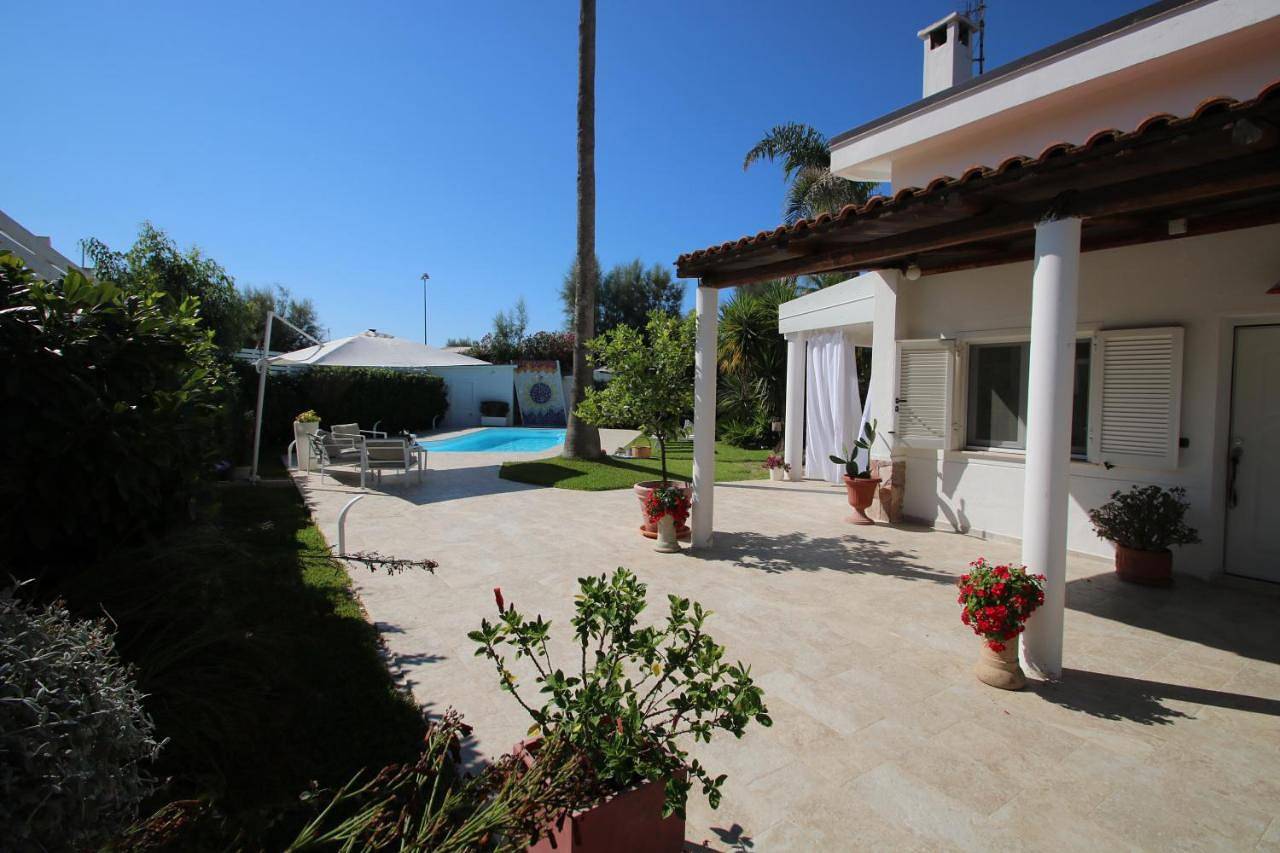 Villa with Private Pool in Pontecagnano Faiano, Costa tirrenica Campania