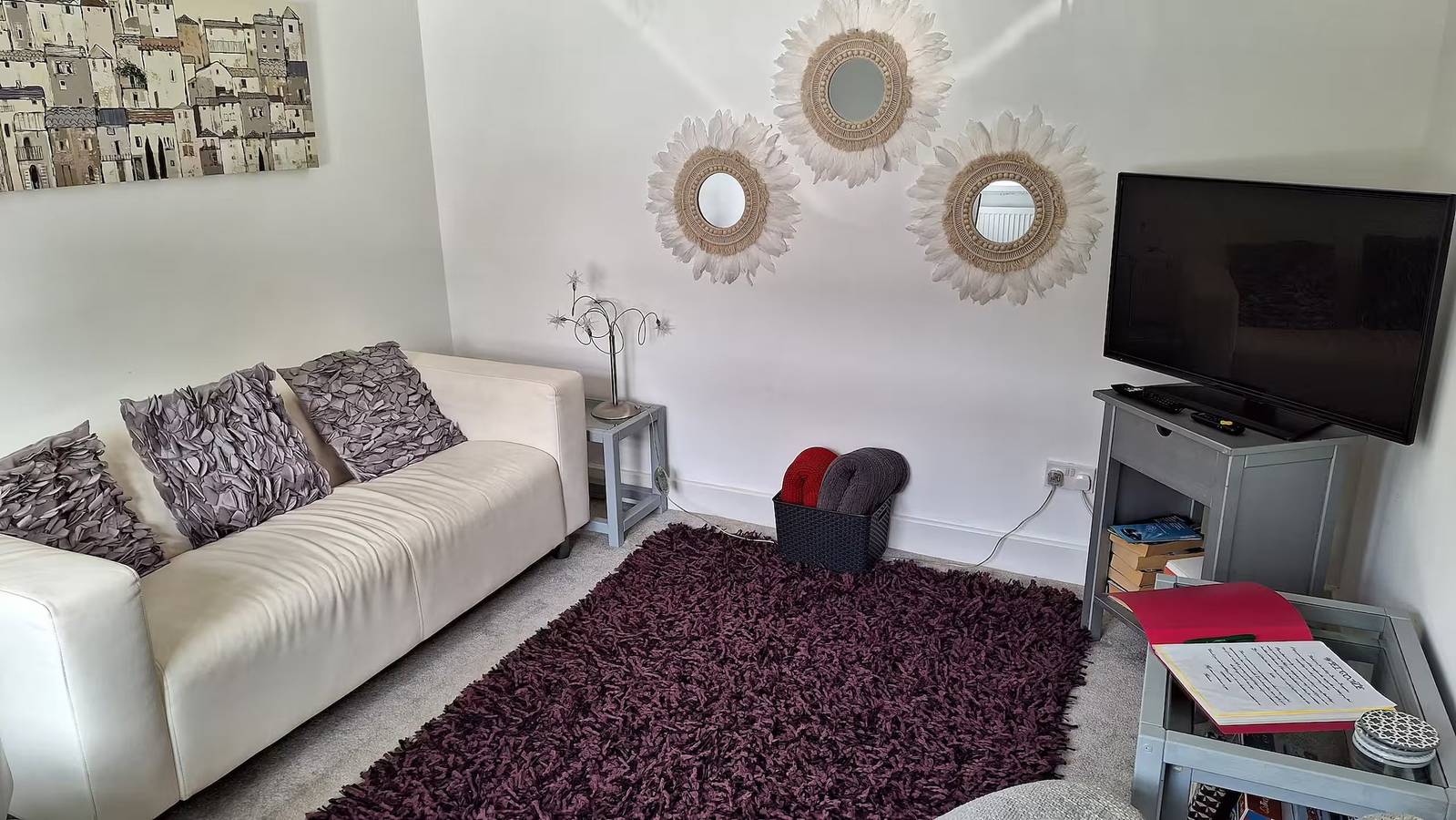 Bungalow - Sleeps 4 - Parking - Garden in Nottinghamshire