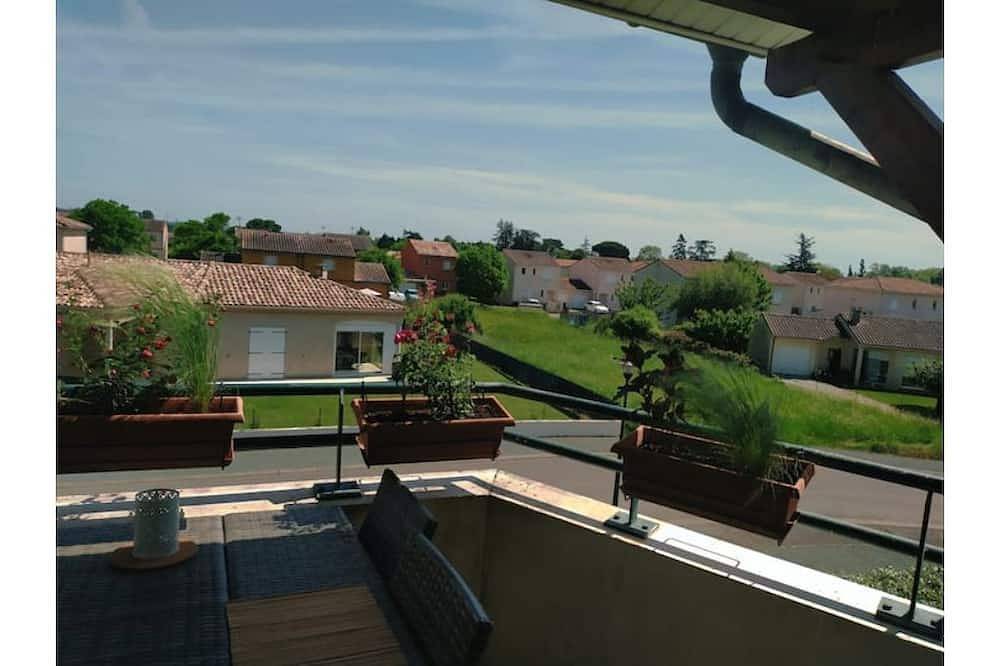 Entire apartment, #Swimming pool, gym, zenitude at 'Levant de Marie'. in Gaillac, Albi region