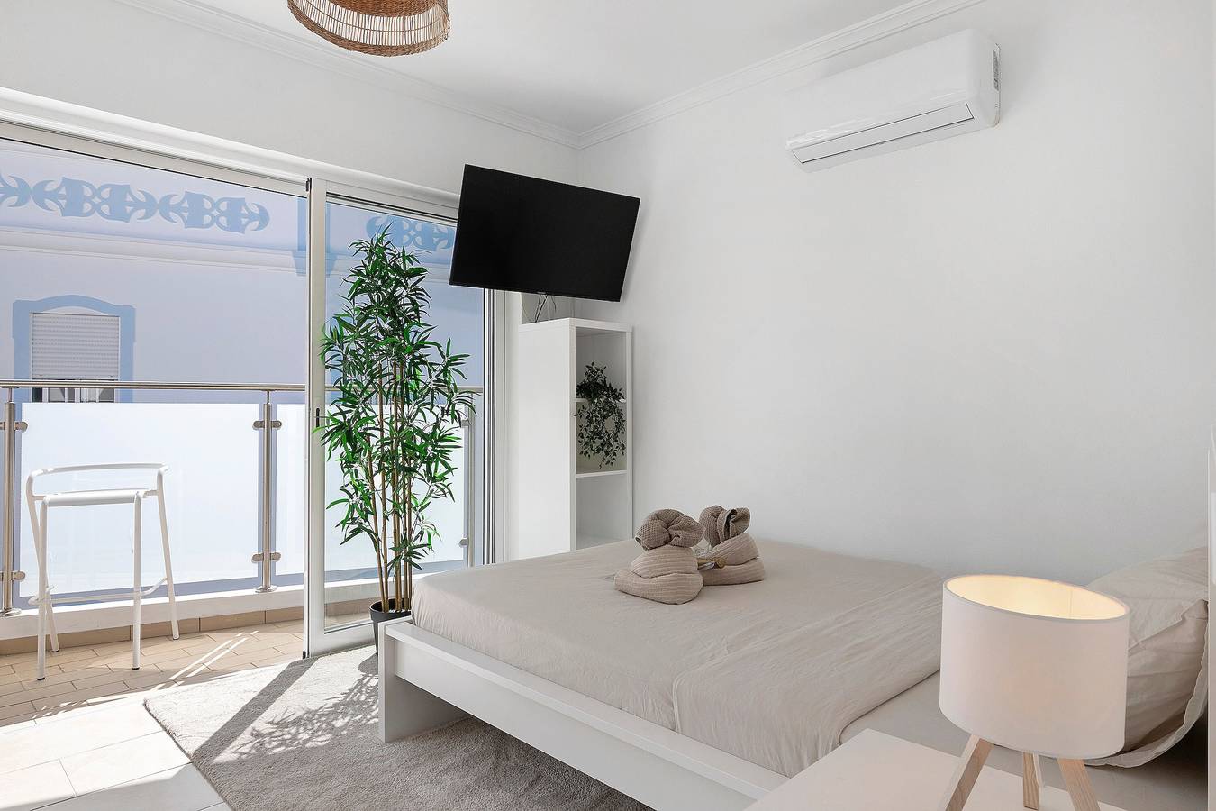 Ganze Wohnung, Apartment 'Casa Zavage' mit privater Terrasse, Wlan und Klimaanlage in Cabanas de Tavira, Conceição e Cabanas de Tavira