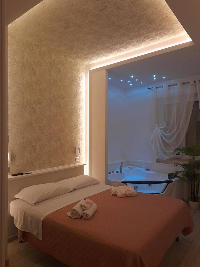 Gîte pour 2 personnes, avec balcon et jacuzzi dans Lido di Ostia - 4