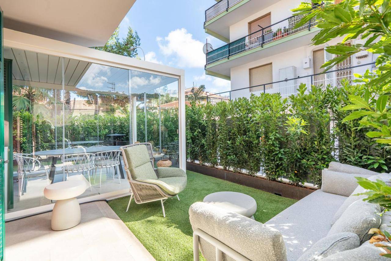 Aurea 27 - 5 Min Walk to Beach Private Garden in Taggia (City), Taggia