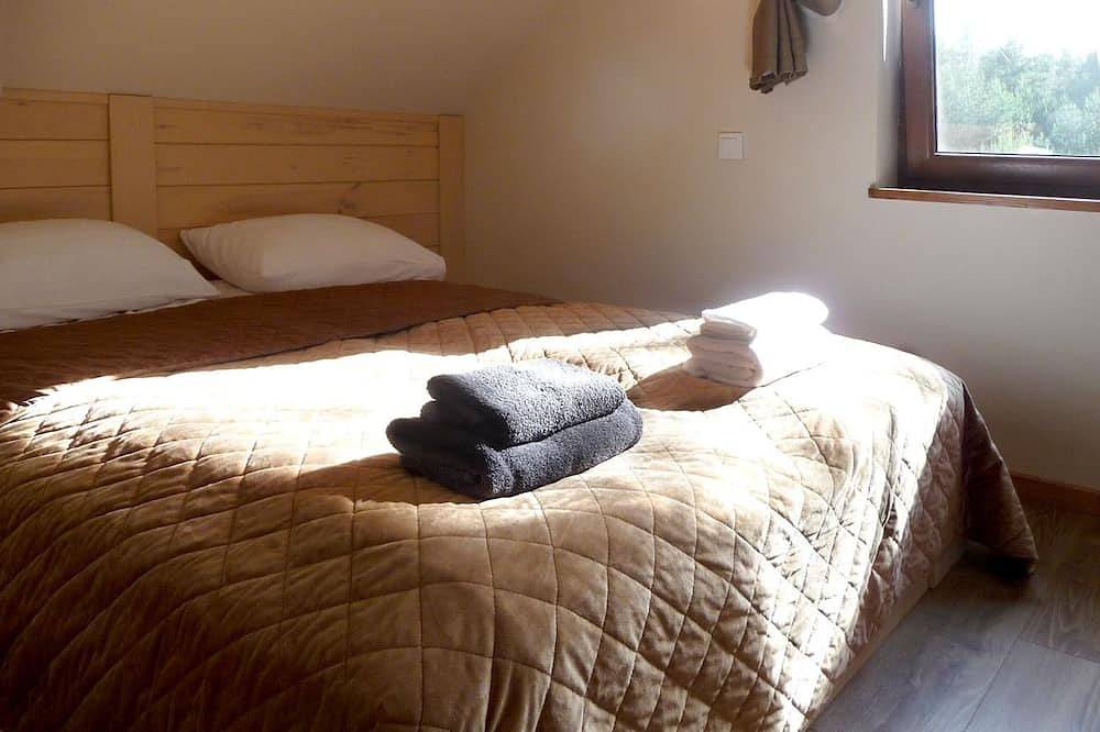 Ferienhaus in einem Pinienwald, Ruhe, Sauna, Pferde in Krokowa