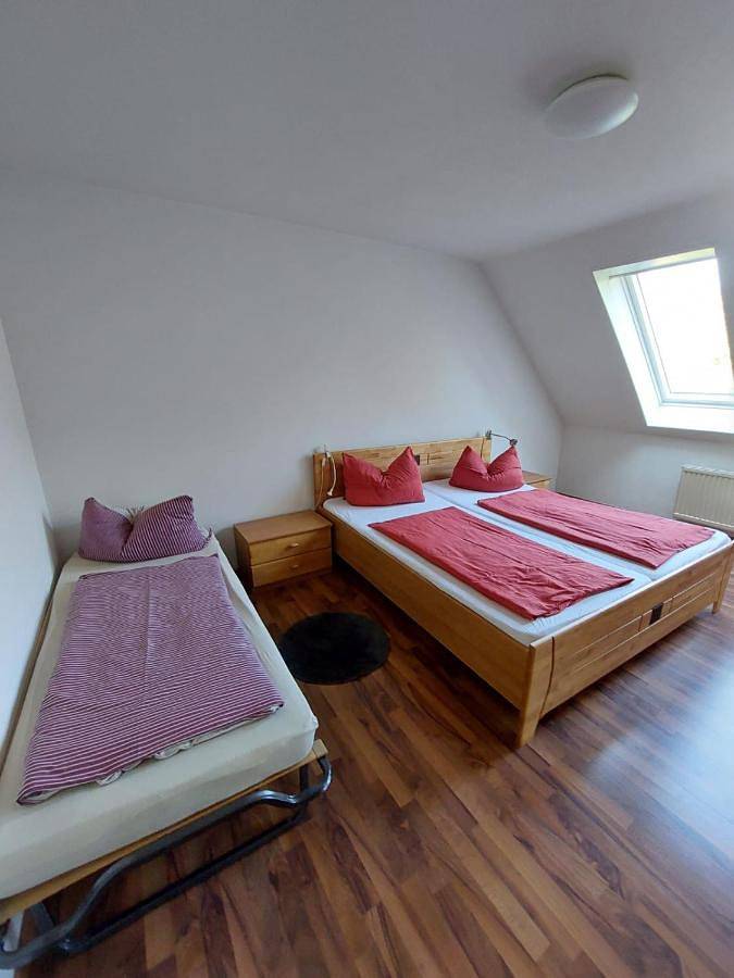 Ganze Wohnung, Apartment - Ground Floor in Moos, Untersee