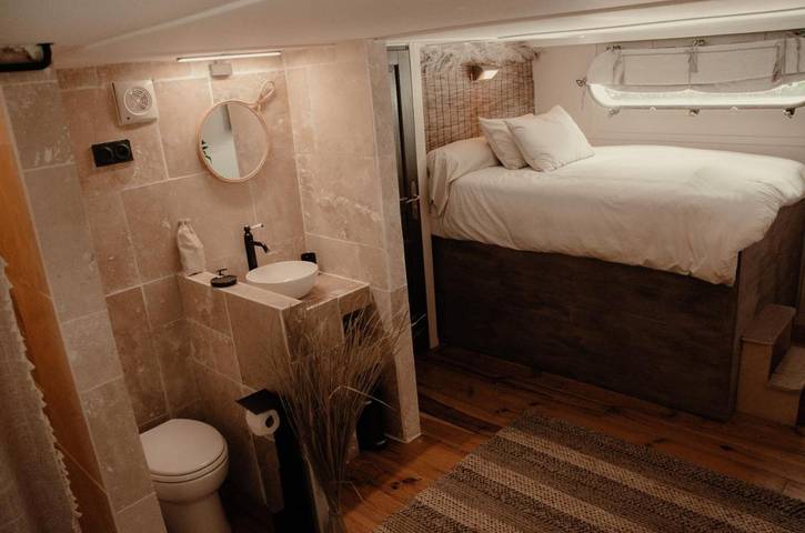 Bateau pour 2 personnes, avec terrasse et vue à Villeneuve-lès-Béziers - 2