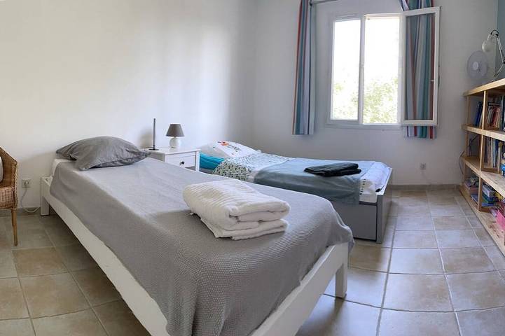 Location de vacances pour 10 personnes, avec jardin à Pourrières - 4