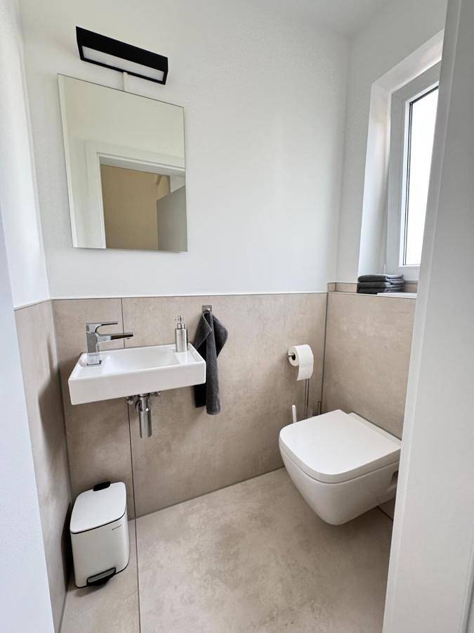 Ferienhaus für 4 Personen, mit Whirlpool und Pool sowie Garten und Sauna in Möhnesee - 2