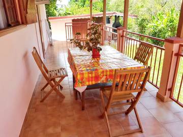 Gîte pour 4 personnes, avec terrasse à Le Gosier
