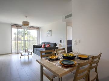 Appartement De Vacances pour 4 Personnes dans Saint-Laurent-du-Var, Région de Cannes, Photo 2