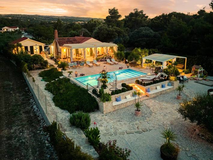Villa pour 10 personnes, avec jacuzzi et jardin à Supetar - 2