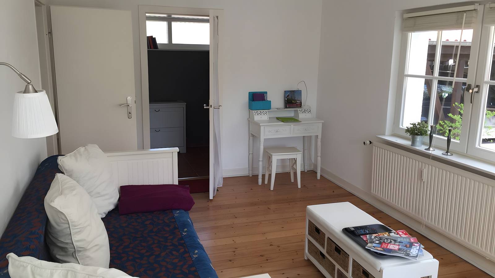 Ganze Wohnung, Apartment für 4 Personen, 40 m², mit privater Terrasse, Gemeinschaftsgarten und Wlan in Hamburg-Nord, Hamburg