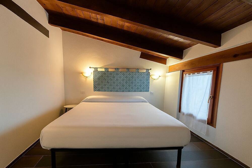 Cozy apartment surrounded by nature, with terrace and veranda in Palmadula, Sassari