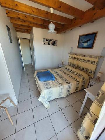 Cottage pour 2 personnes, avec piscine ainsi que vue et jardin à Corbelin (Isère)