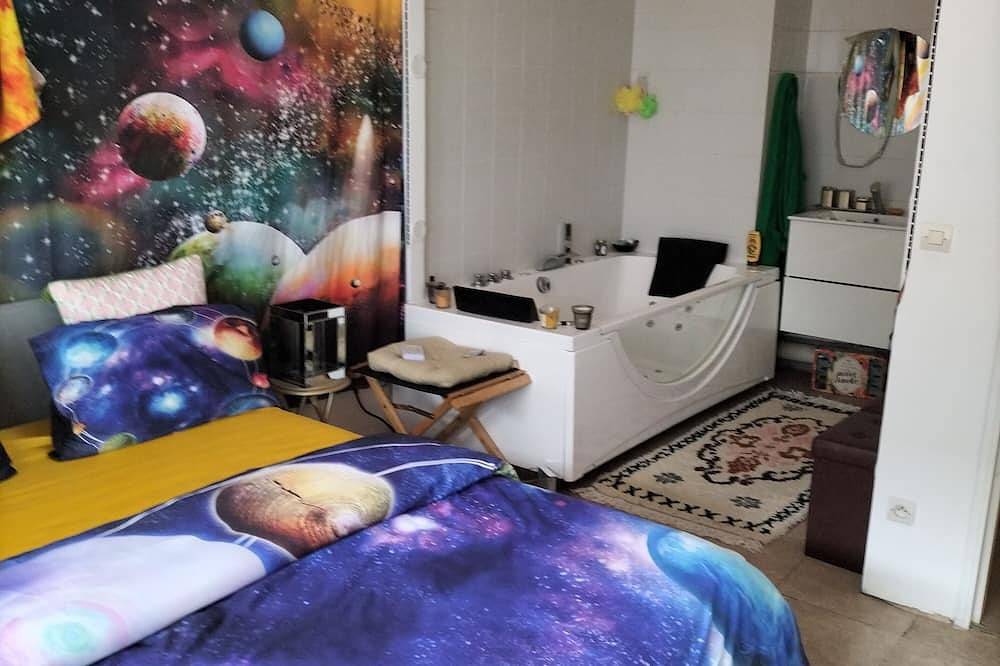Entire apartment, Espace Vital in Boulogne-Billancourt, Hauts-de-Seine