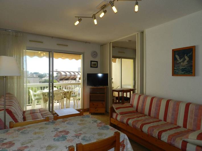 Gîte pour 4 personnes, avec terrasse dans Golf Grand Jardin - 3