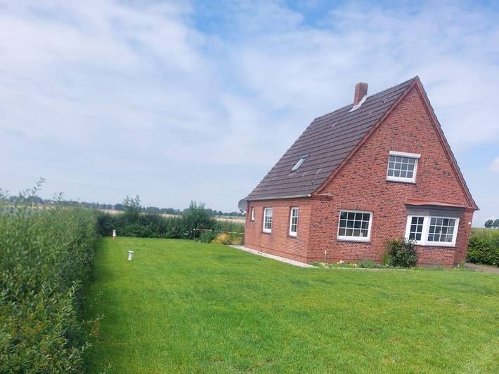 Ferienhaus für 5 Personen, mit Terrasse und Garten sowie Ausblick in Dieksanderkoog