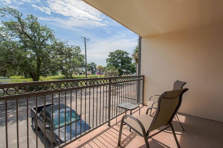 Ferienwohnung für 6 Personen, mit Balkon und Pool - 1