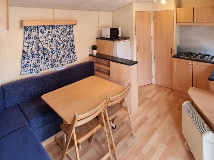 Mobil home pour 4 personnes, avec piscine et terrasse à Gondrin - 2