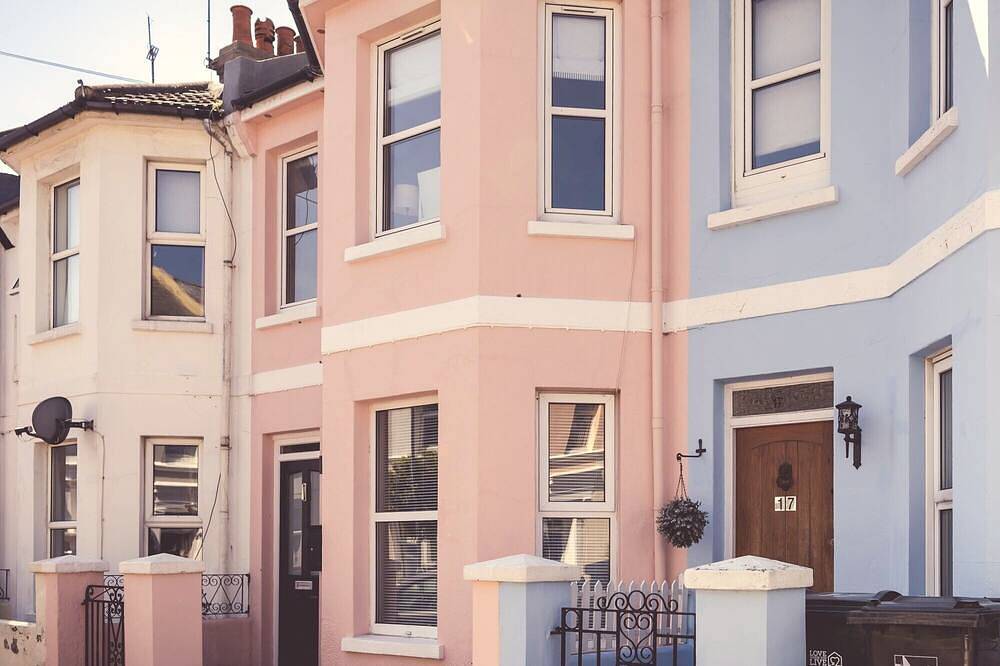 The Pink House - chic holiday cottage in the heart of Eastbourne in Eastbourne, Ost Sussex