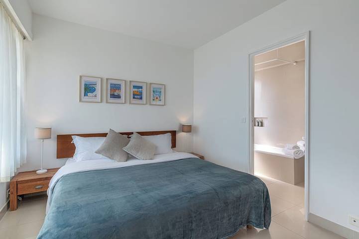 Gîte pour 8 personnes, avec balcon dans Plage de la Salis - 2