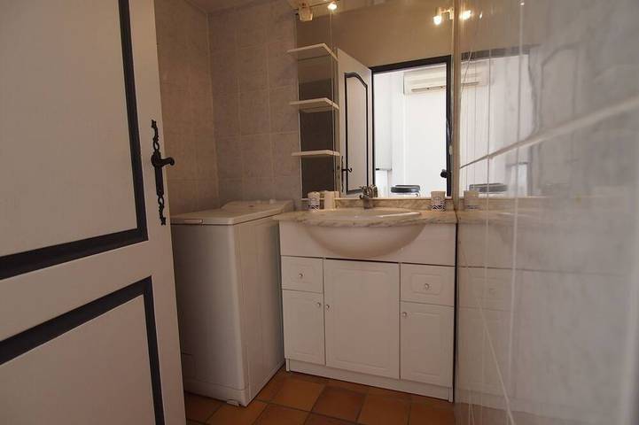 Gîte pour 5 personnes, avec terrasse dans Lac d'Esparron - 3