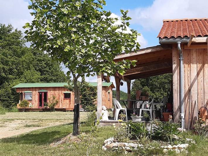 Gîte pour 4 personnes, avec terrasse et vue à Plazac - 3