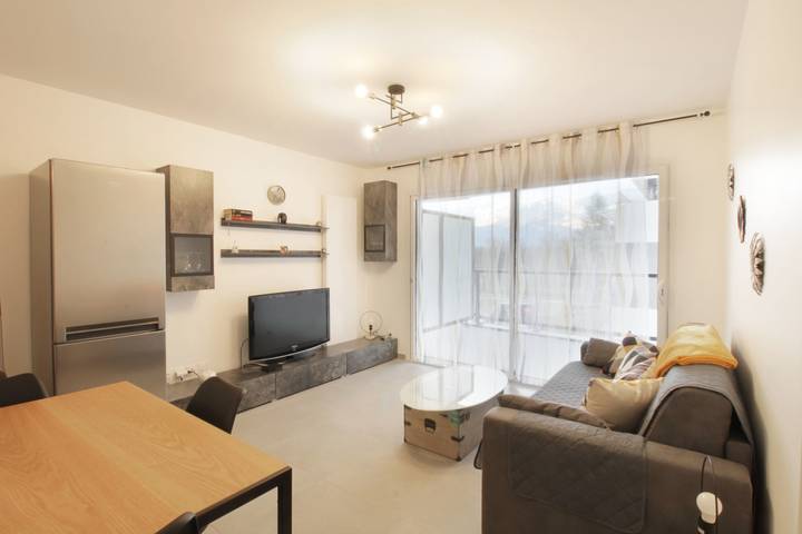 Gîte pour 4 personnes, avec terrasse à Le Bourget-du-Lac - 2