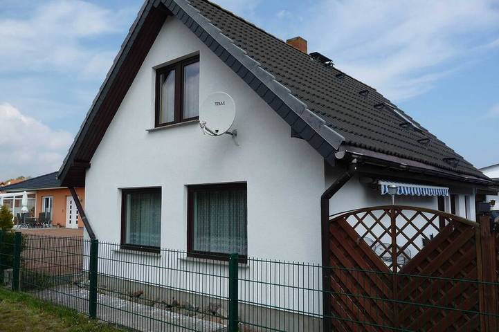 Ferienhaus für 7 Personen, mit Garten und Terrasse, mit Haustier in Zempin