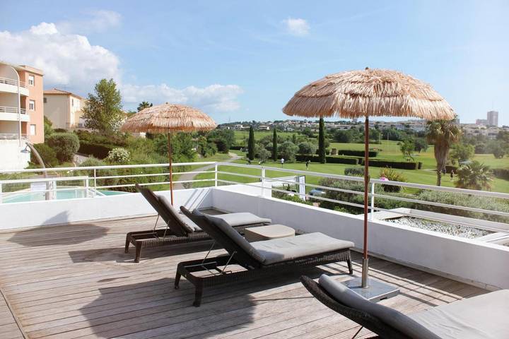 Hôtel pour 2 personnes, avec jardin ainsi que piscine et vue à Juvignac - 4