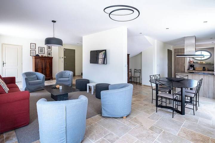 Gîte pour 8 personnes, avec jacuzzi et jardin à Garrigues-Sainte-Eulalie - 3