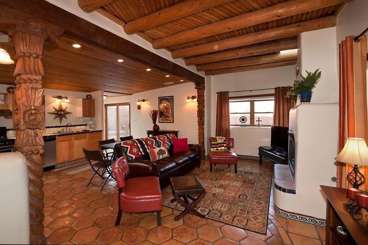 Vacation rental for 2 people, with yard and terrace in Santa Fe